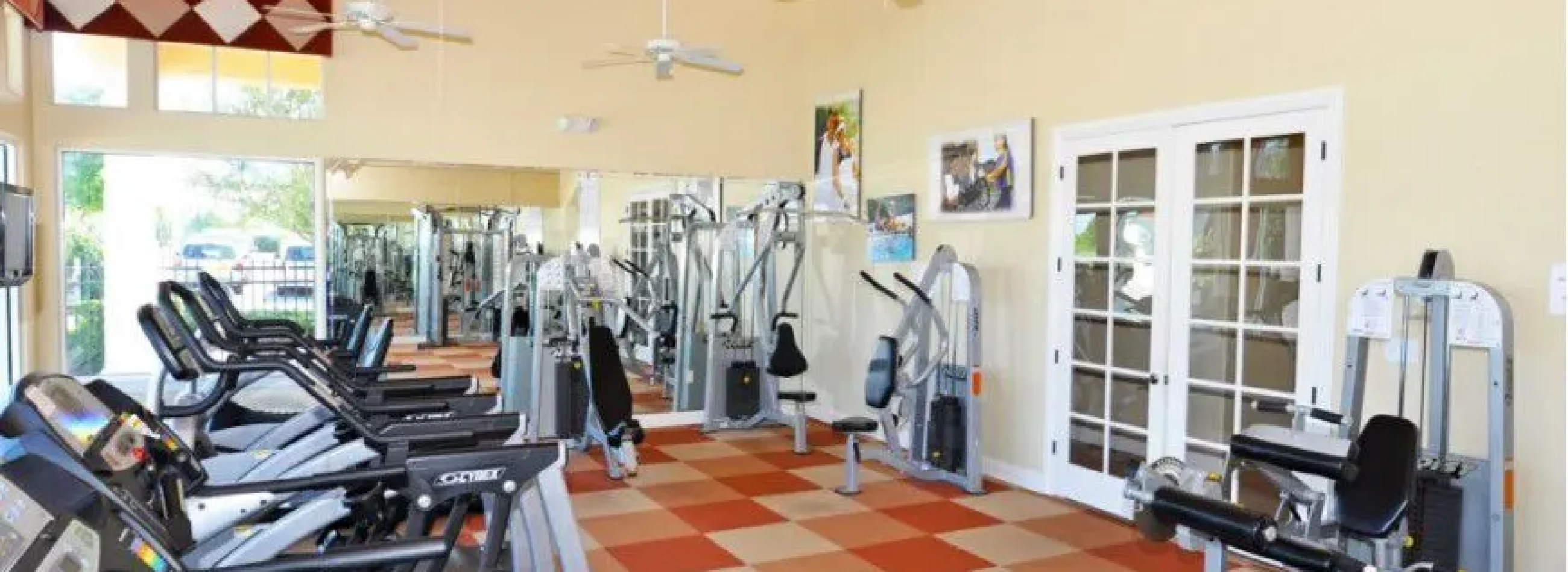 Copy of 2505 Rosemont Circle GYM_resultado